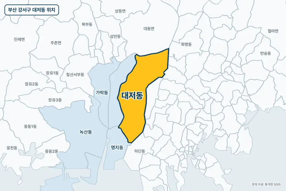 부산 강서구 대저동 지도 그림. 가운데 노란 부분이 대저동이고 주변에 명지동, 하단동, 화명동, 녹산동이 보인다.